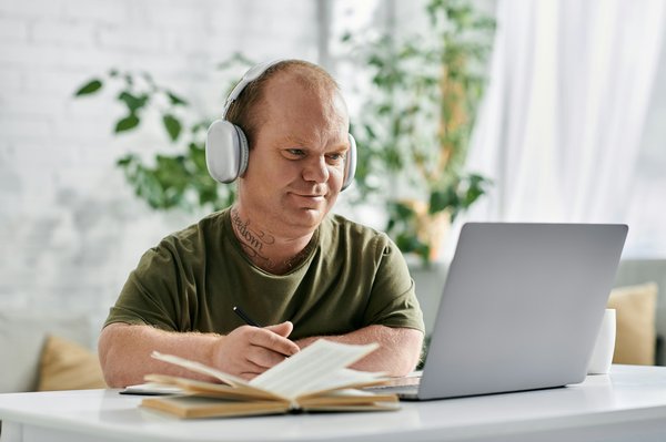 Comment réussir sa reconversion grâce à une formation finançable avec le cpf