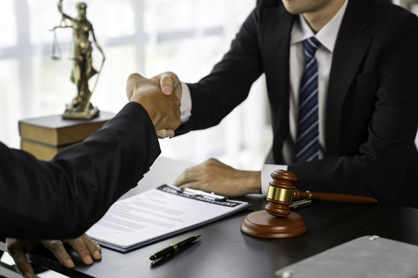 Avantages et conseils pour l'efficacité d'un site internet pour avocat